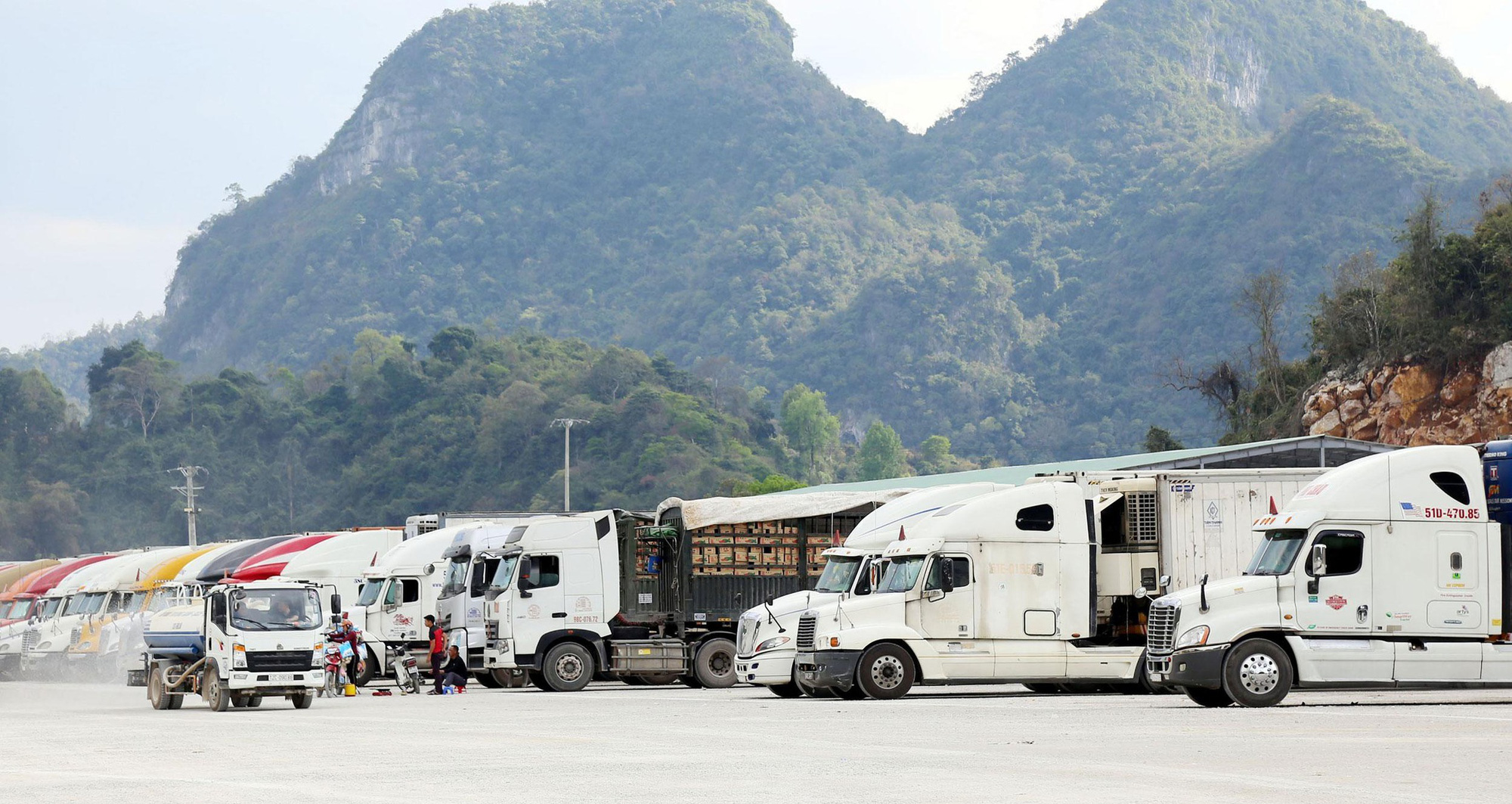 Lạng Sơn dừng tiếp nhận phương tiện chở hàng hoa quả tươi lên cửa khẩu từ ngày 162