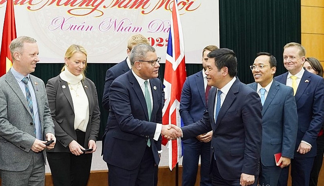 Bộ trưởng Nguyễn Hồng Diên Bộ Công Thương sẽ hoàn thiện Quy hoạch điện VIII để phù hợp cam kết tại Hội nghị COP26