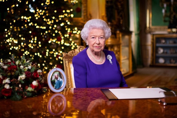 Nữ hoàng Anh Elizabeth II dương tính với virus SARSCoV2