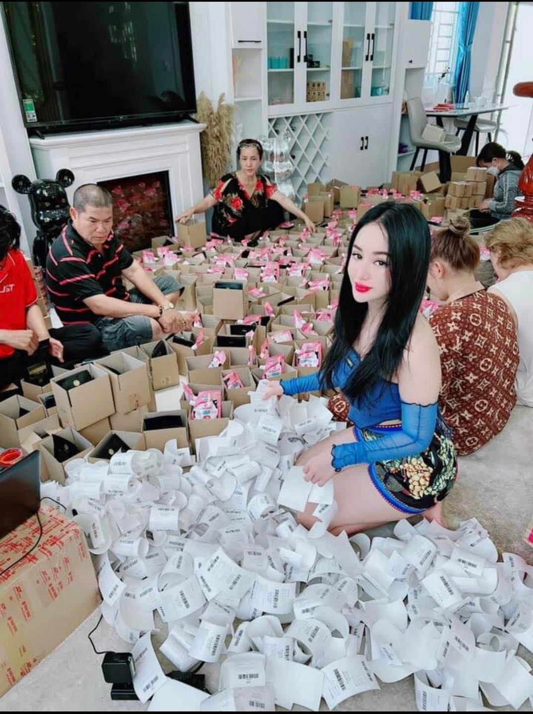 Thông tin bất ngờ về Vua kem Hoàng gia dát vàng