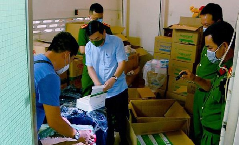 Phát hiện một ngôi nhà ở TP Nha Trang chứa hàng nghìn kit xét nghiệm COVID19 không rõ nguồn gốc