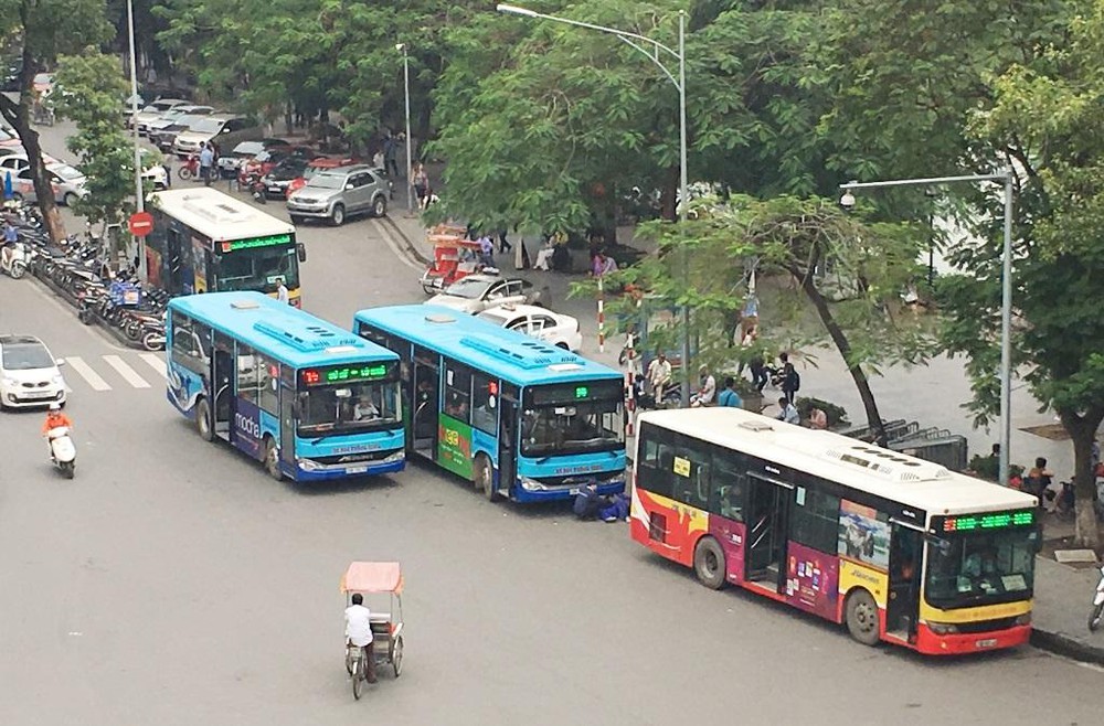 Giảm 15 tần suất xe búyt Hà Nội từ ngày 163